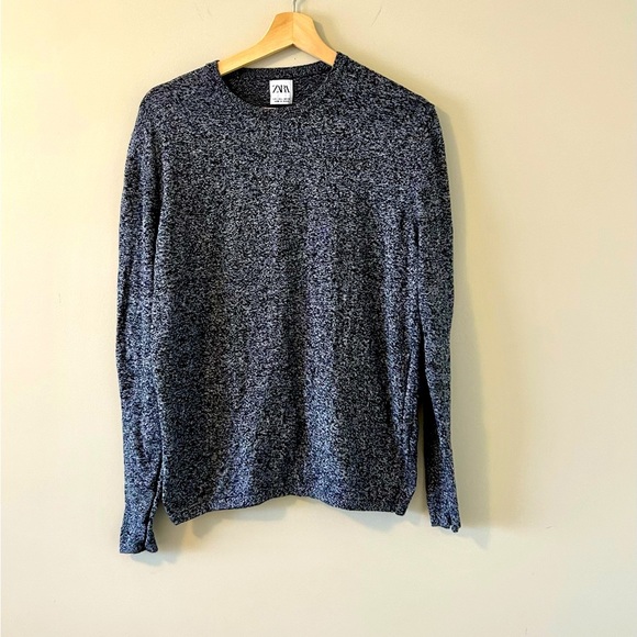 Zara Tops - Zara crew Neck Top size Large